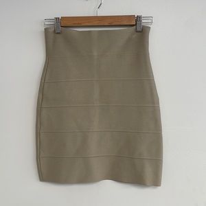 Women’s BCBG mini skirt